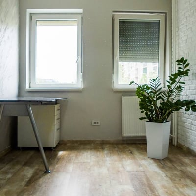 Location d’un appartement meublé et spacieux de 3 pièces, 86 m², près du centre-ville, Nouveau Belgrade, Serbie